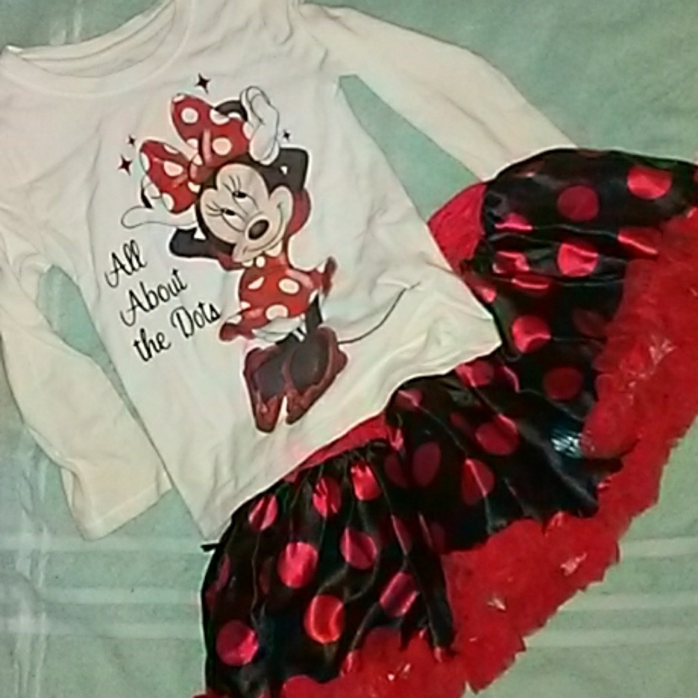 Minnie Mouse outfit